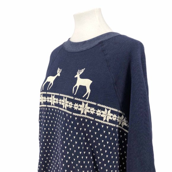 Wildfox Blue & White Reindeer Nordic Print Sweatshirt Oversized Fit Size Medium - Picture 2 of 9